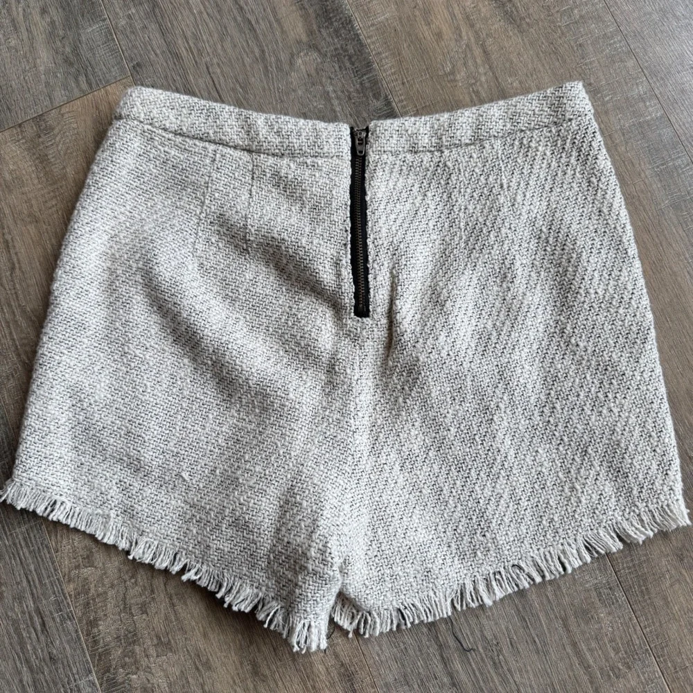 Free People Cream Off-White Tweed Shorts Frayed Hem‎ High Waist Women's Size 6